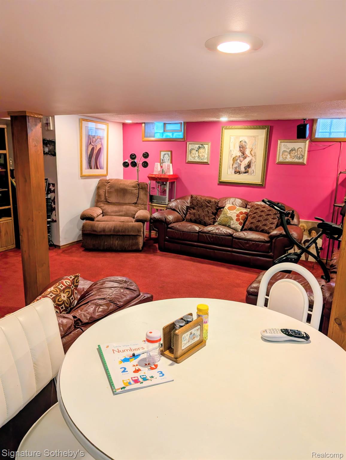 17268 Sunderland Road Detroit, MI 48219 - Photo 8 of 10 8.JPG