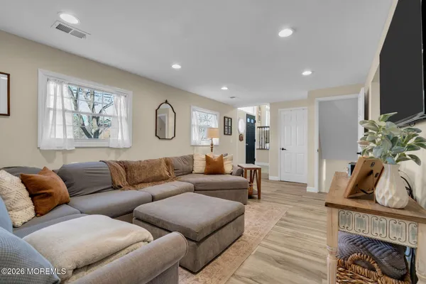 $650,000 | 38 Alan Terrace, Howell, NJ 07731