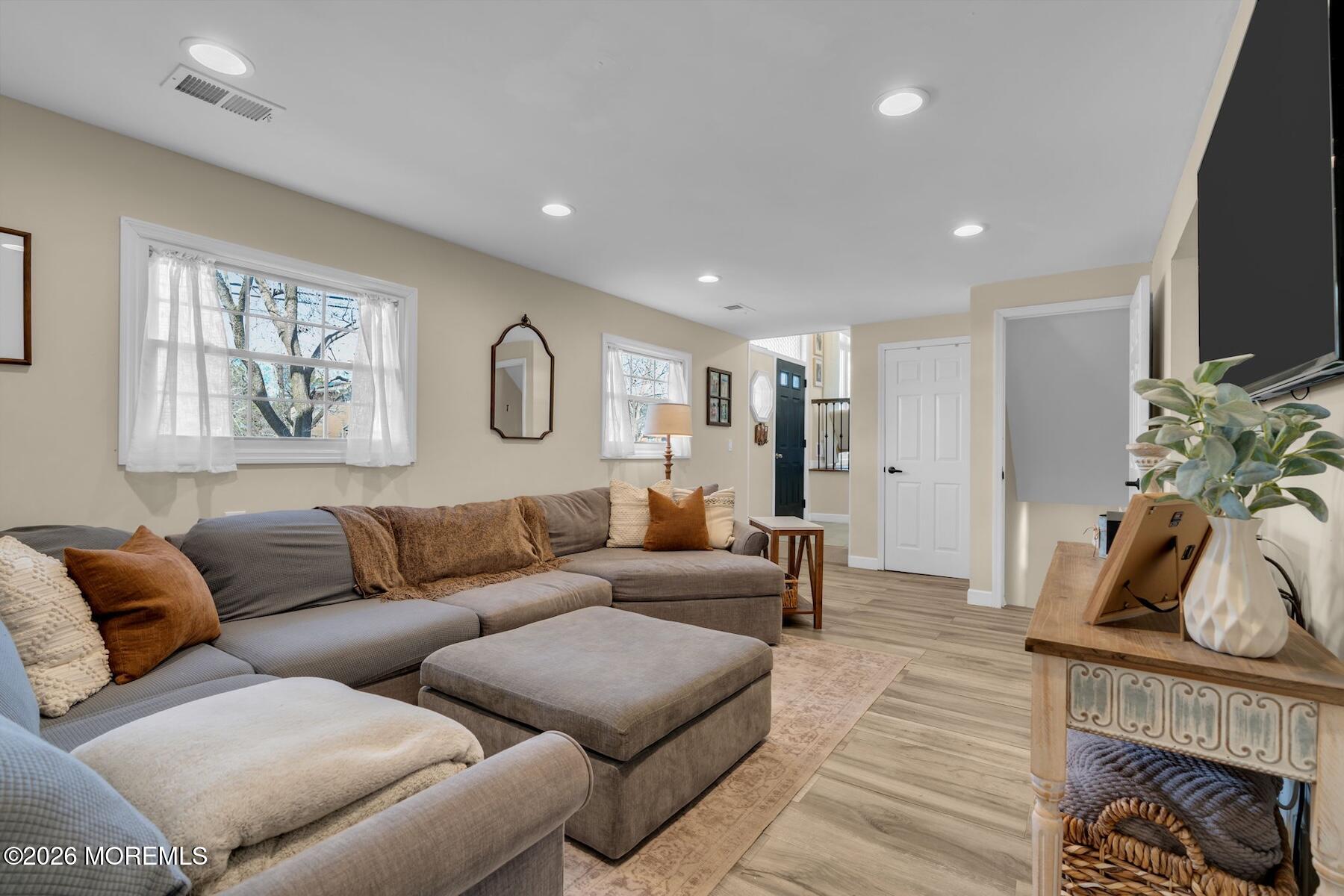 38 Alan Terrace Howell, NJ 07731 - Photo 14 of 39 36-web-or-mls-DSC01311