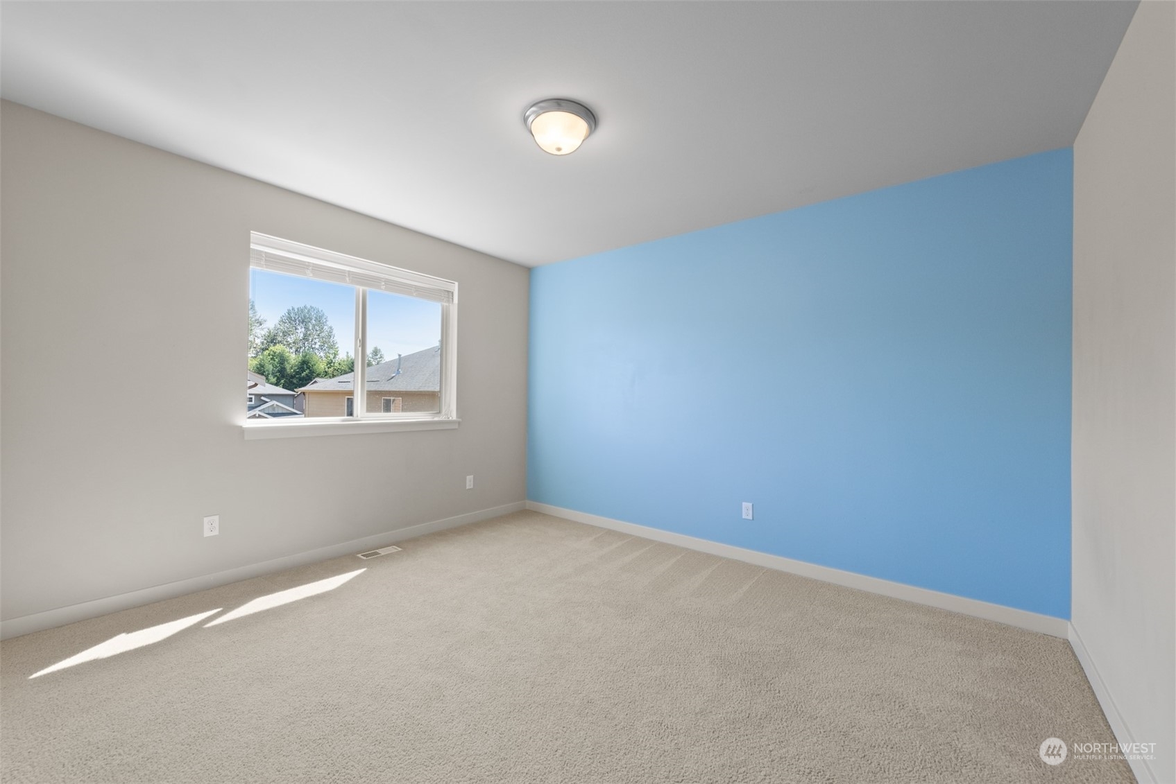 3530 215th Place Southeast Bothell, WA 98021 - Photo 26 of 35 an empty room with windows