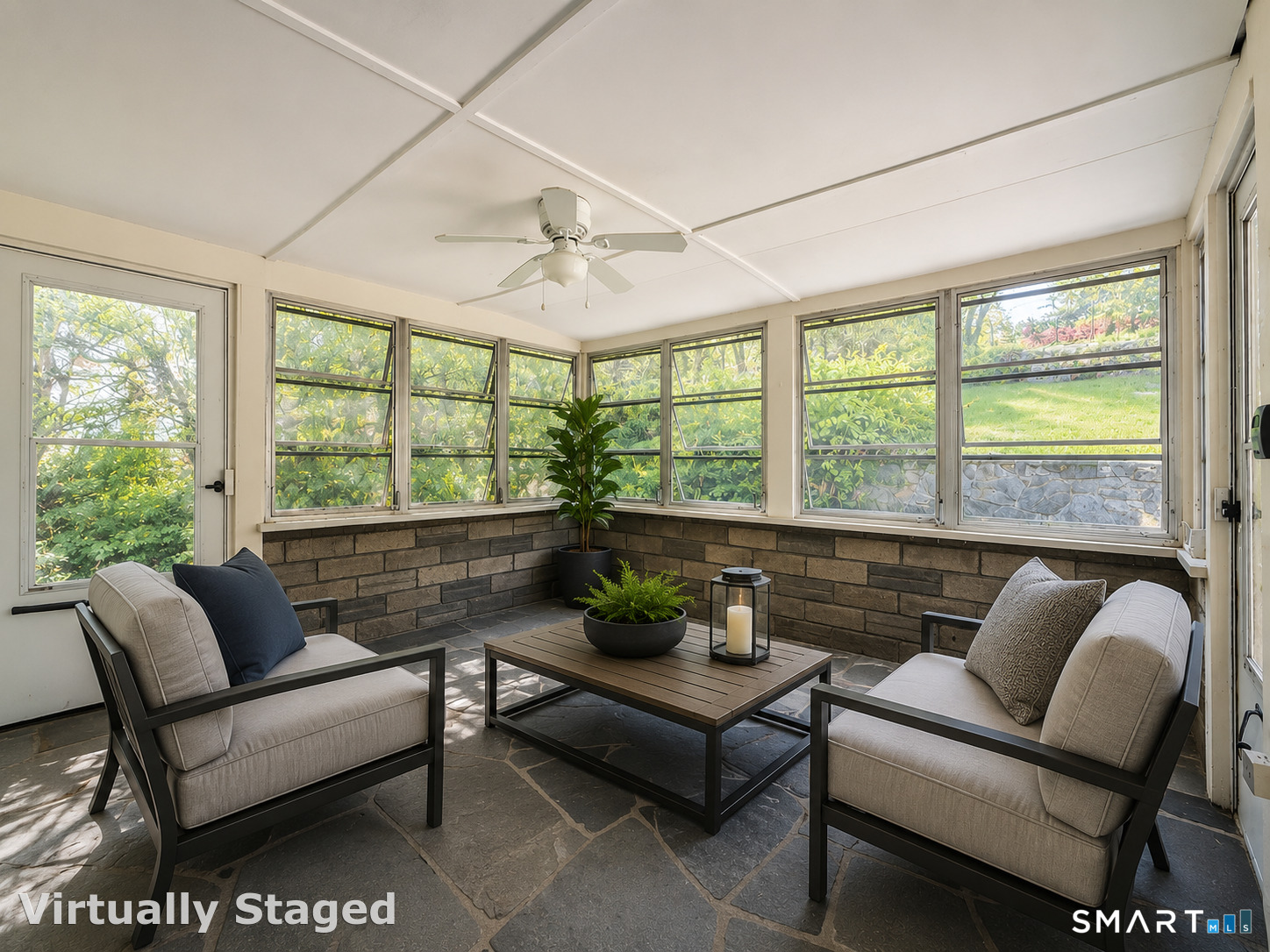 2326 Old Town Road Bridgeport, CT 06606 - Photo 4 of 33