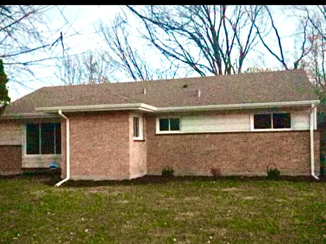 $179,000 | 103 Shabbona Drive, Park Forest, IL 60466