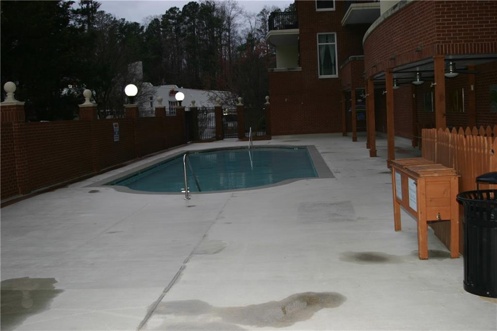 3820 Roswell Road Northeast, Unit 412 Atlanta, GA 30342 - Photo 27 of 30 Gallery Image 27
