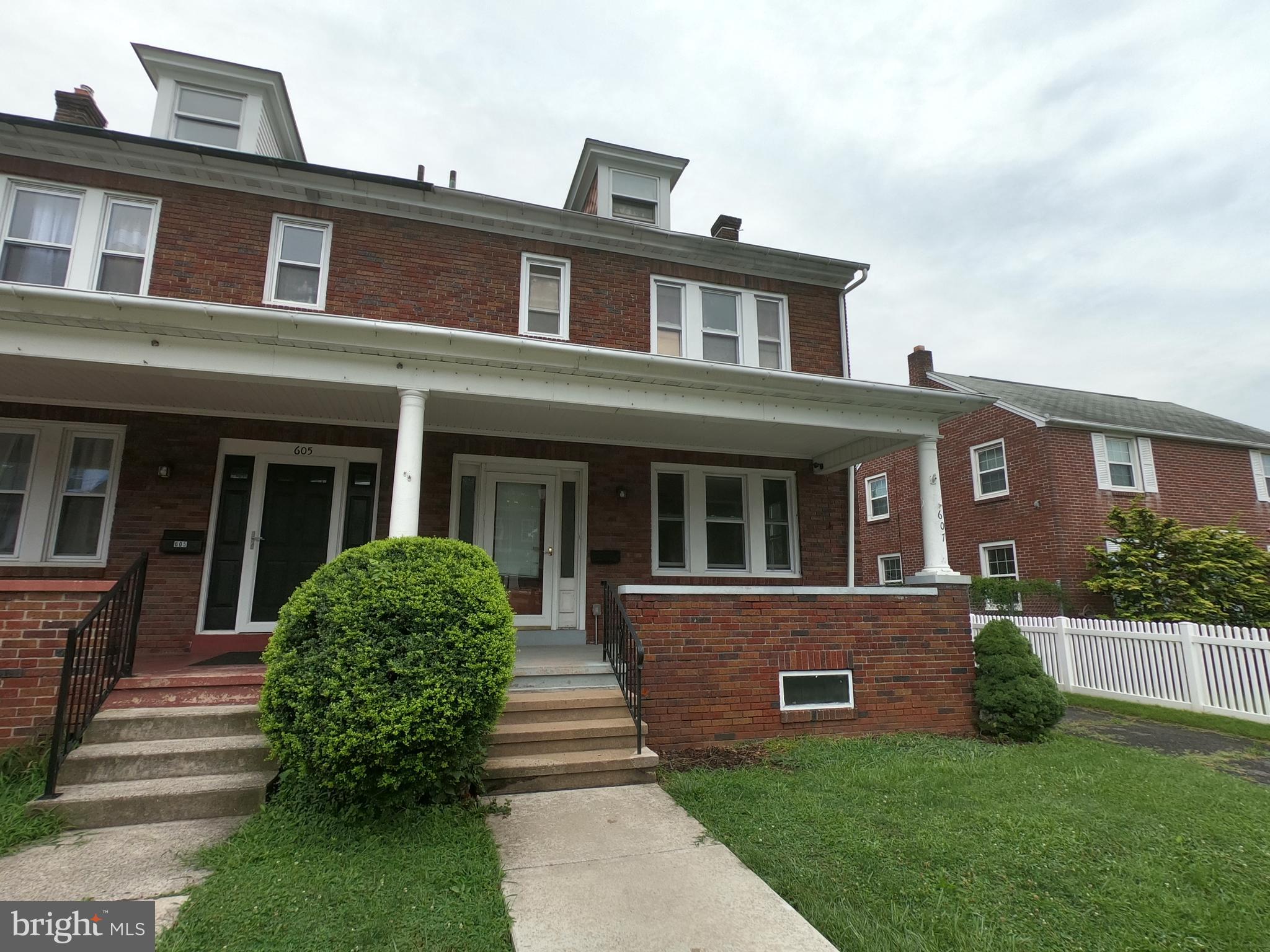 607 March Street Shillington, PA 19607 - Photo 2 of 20