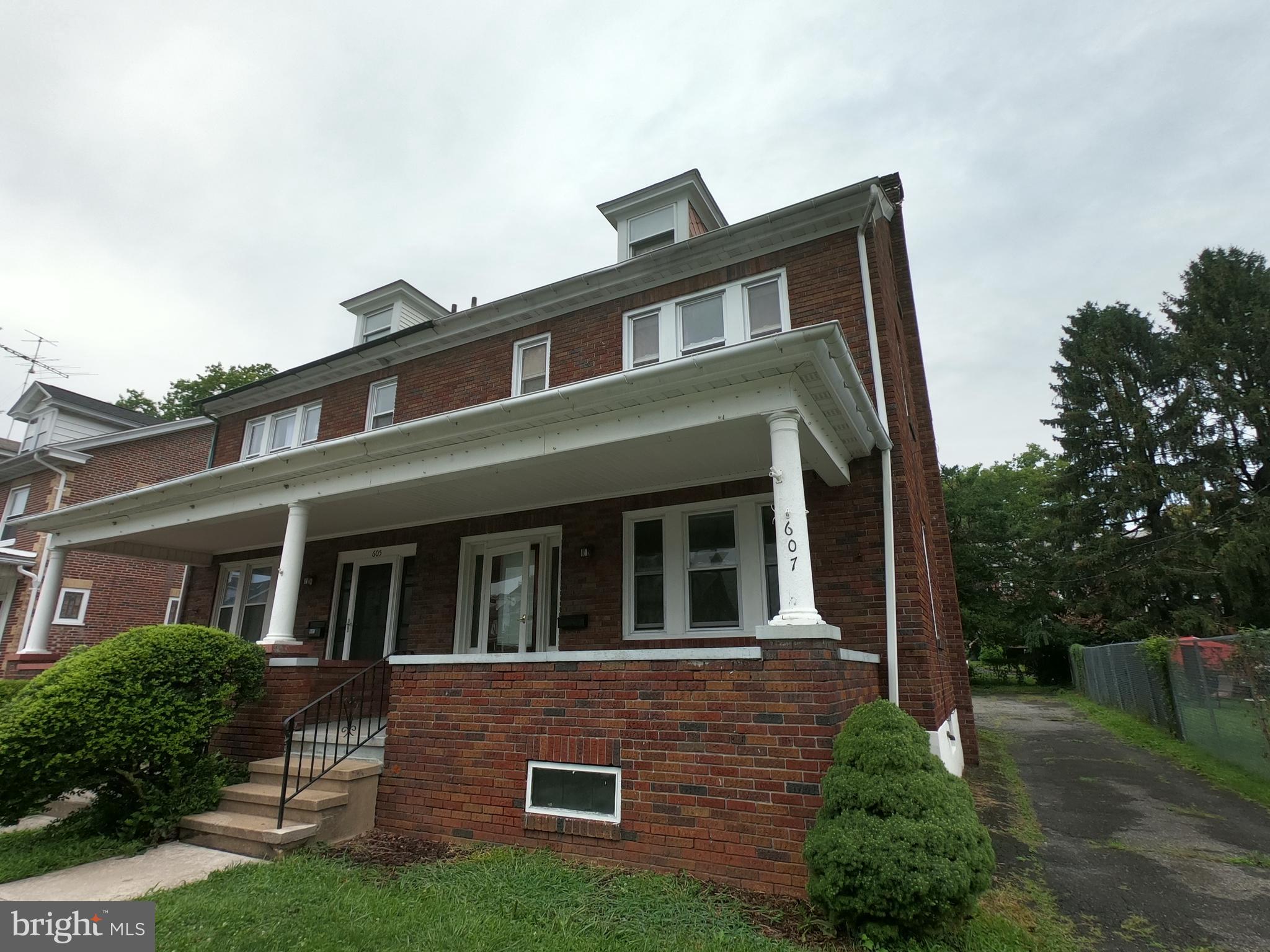 607 March Street Shillington, PA 19607 - Photo 3 of 20