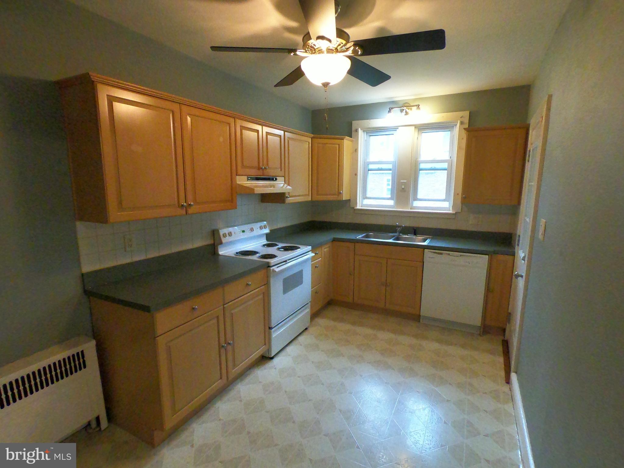 607 March Street Shillington, PA 19607 - Photo 7 of 20