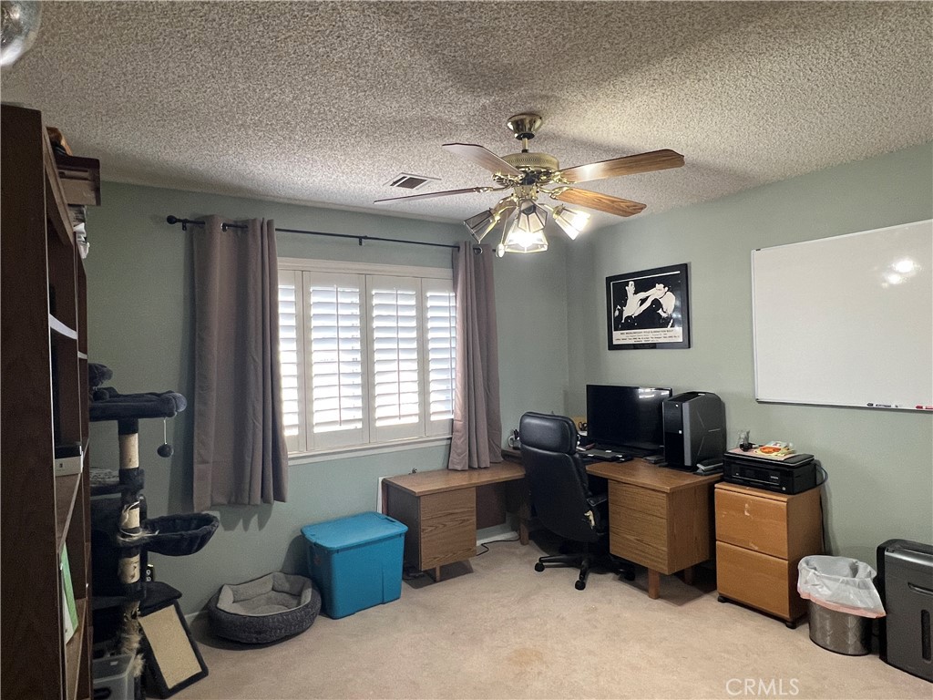 16481 Iwa Road Apple Valley, CA 92307 - Photo 12 of 73