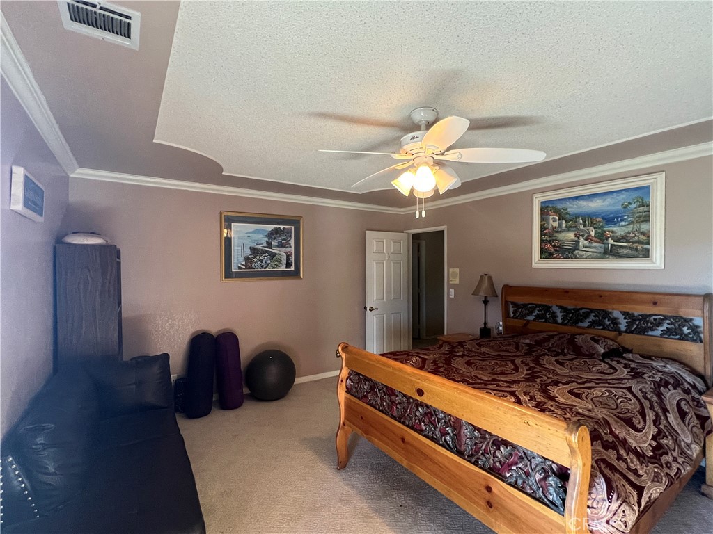 16481 Iwa Road Apple Valley, CA 92307 - Photo 17 of 73