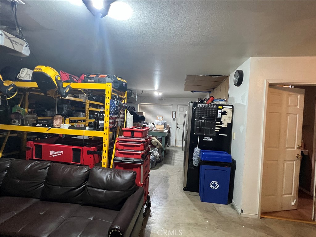 16481 Iwa Road Apple Valley, CA 92307 - Photo 31 of 73