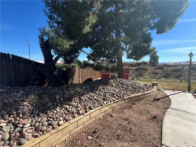 $482,500 | 16481 Iwa Road, Apple Valley, CA 92307