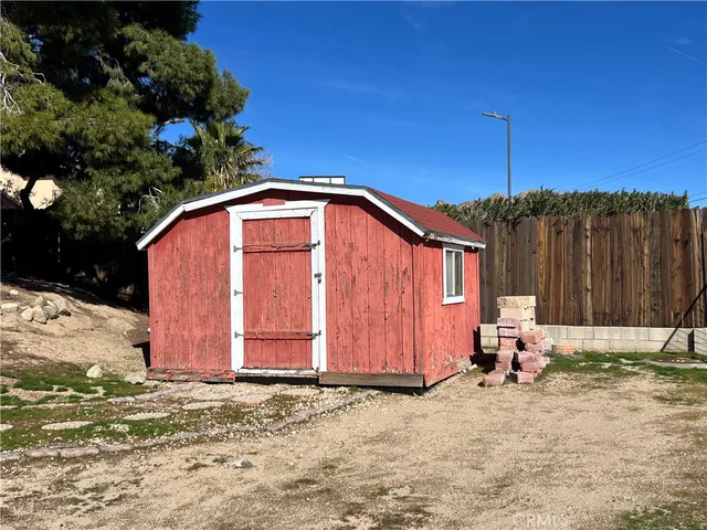$482,500 | 16481 Iwa Road, Apple Valley, CA 92307