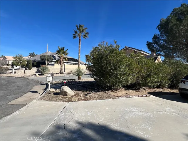$482,500 | 16481 Iwa Road, Apple Valley, CA 92307