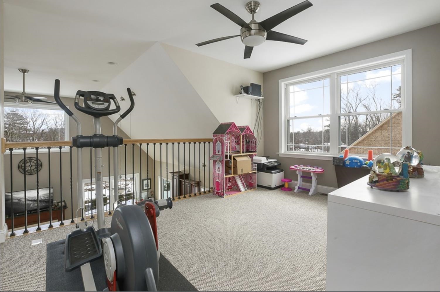 9 Gulliver Avenue Salem, NH 03079 - Photo 13 of 23