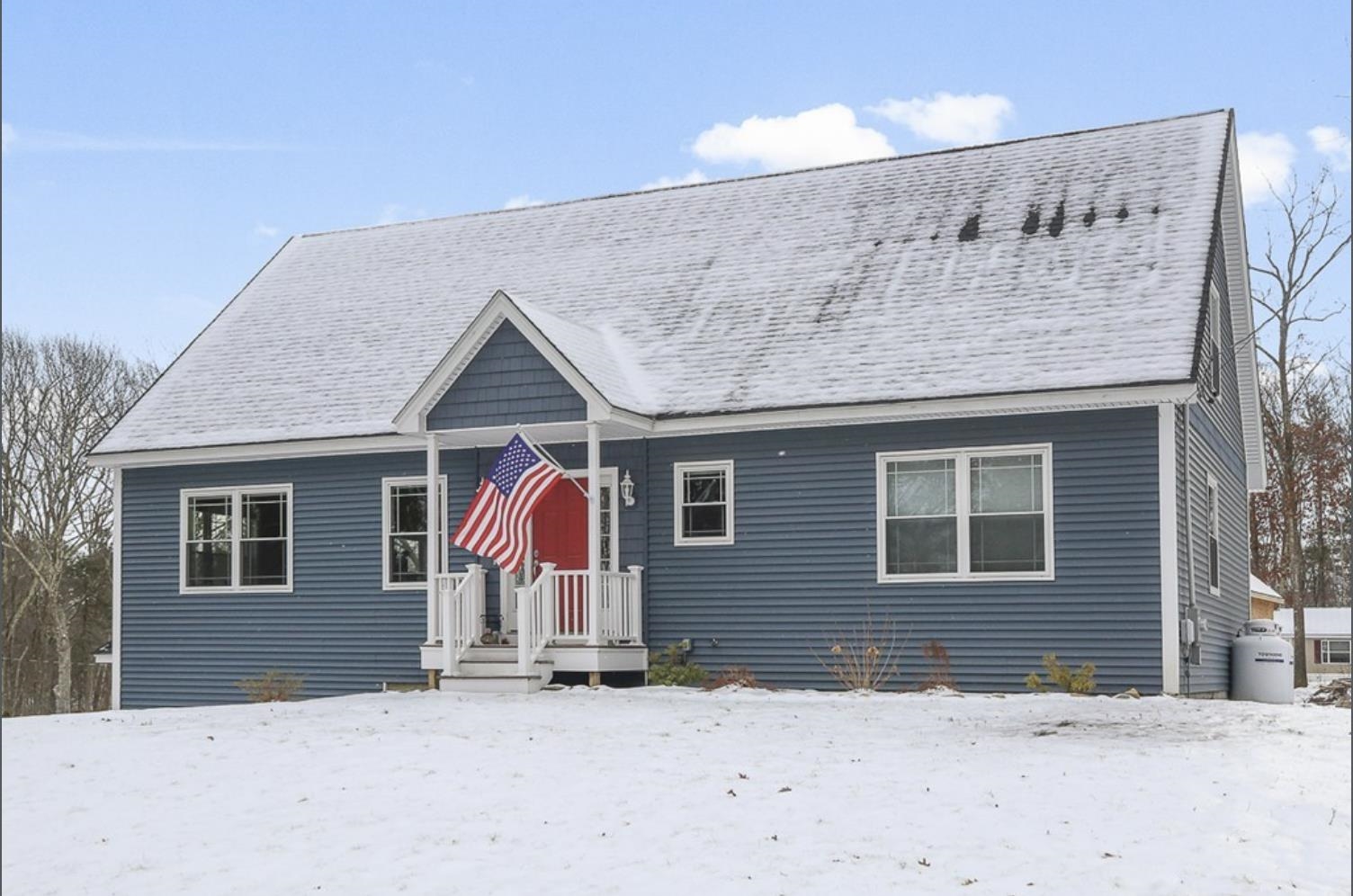 9 Gulliver Avenue Salem, NH 03079 - Photo 3 of 23