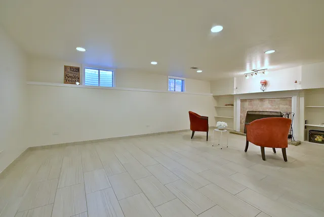 $459,000 | 815 South Lincoln Avenue, Park Ridge, IL 60068