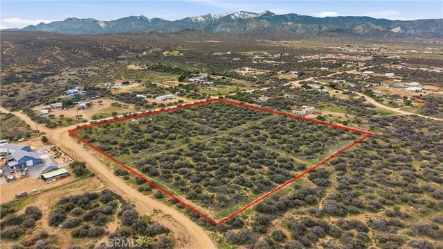 $250,000 | 7870 Woodcliff Street, Phelan, CA 92371