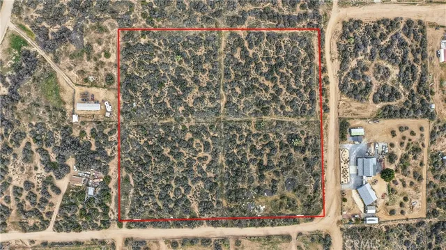 $250,000 | 7870 Woodcliff Street, Phelan, CA 92371