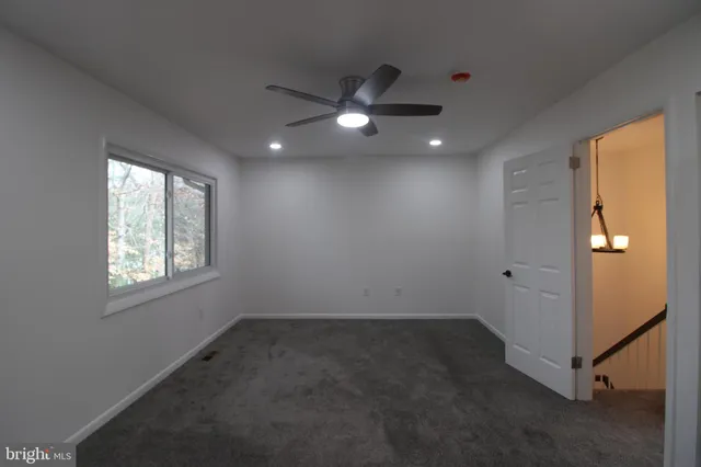 $2,997 | 3007 Mission Square Drive, Fairfax, VA 22031