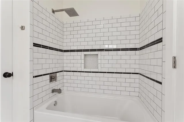 $210,000 | 2104 Edgar Drive, Violet, LA 70092