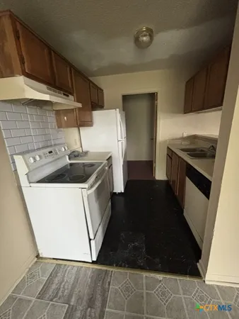 $1,000 | 1813 Cedarhill Drive, Unit B, Killeen, TX 76543