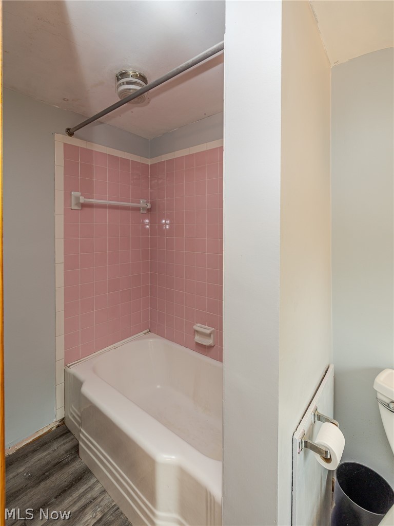 5670 Cherokee Road Cleveland, OH 44124 - Photo 20 of 37
