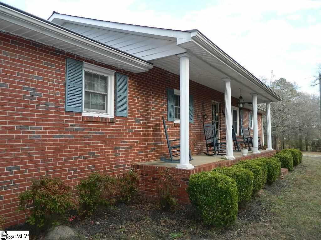 309 Due West Road Honea Path, SC 29654 - Photo 4 of 36