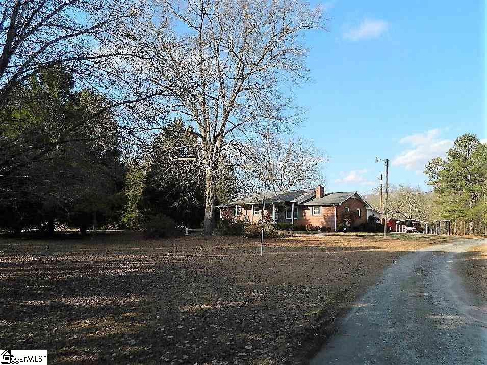 309 Due West Road Honea Path, SC 29654 - Photo 5 of 36