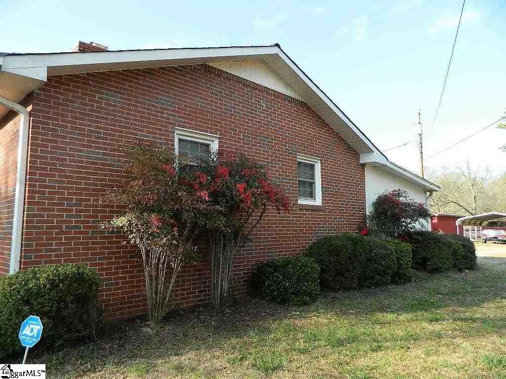 309 Due West Road Honea Path, SC 29654 - Photo 6 of 36