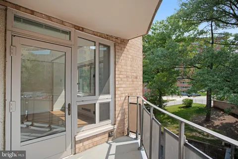 $480,000 | 4101 Cathedral Avenue Northwest, Unit 711, Washington, DC 20016