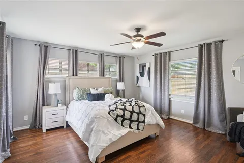 $475,000 | 2403 West Colorado Boulevard, Dallas, TX 75211