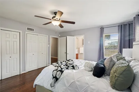 $475,000 | 2403 West Colorado Boulevard, Dallas, TX 75211