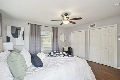 $475,000 | 2403 West Colorado Boulevard, Dallas, TX 75211