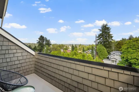 $1,995,000 | 2711 4th Avenue West, Seattle, WA 98119