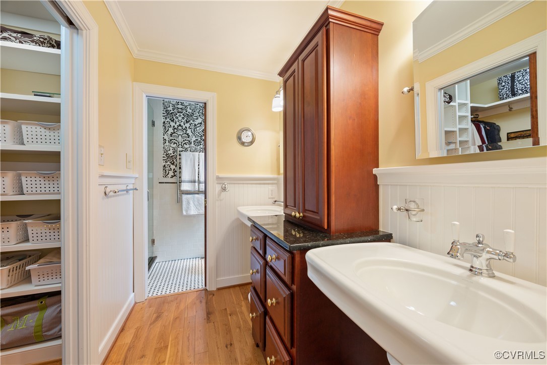 14204 Chimney House Road Midlothian, VA 23112 - Photo 20 of 39 a en suite bathroom with a sink and a mirror