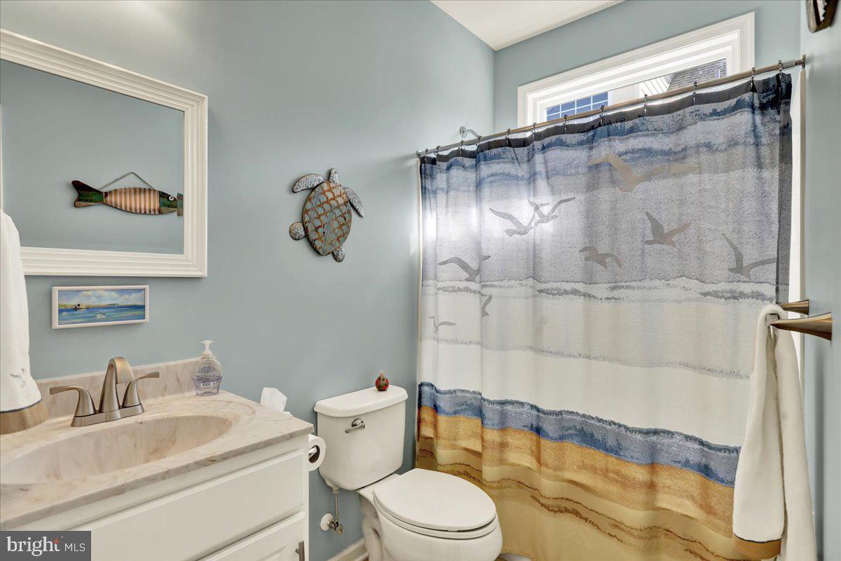 484 Patriots Way Lititz, PA 17543 - Photo 6 of 30 Main Bath