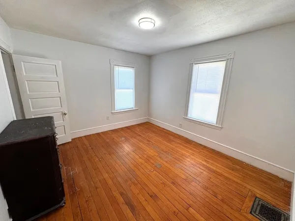 $3,000 | 9-11 Fairmont Place, Unit 3, Malden, MA 02148