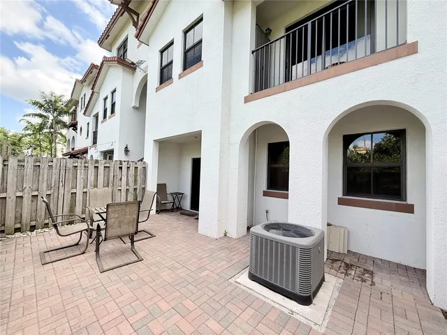 $2,995 | 10600 Northwest 88th Street, Unit 106, Doral, FL 33178