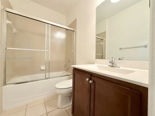 $2,995 | 10600 Northwest 88th Street, Unit 106, Doral, FL 33178