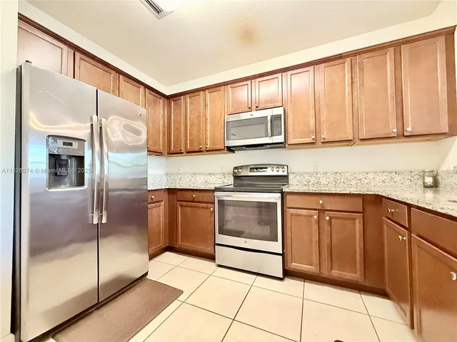 $2,995 | 10600 Northwest 88th Street, Unit 106, Doral, FL 33178