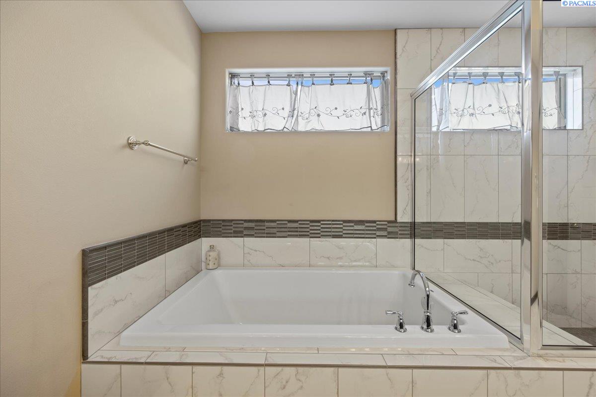 305 Rachel Road Kennewick, WA 99338 - Photo 24 of 50 Gallery Image 24