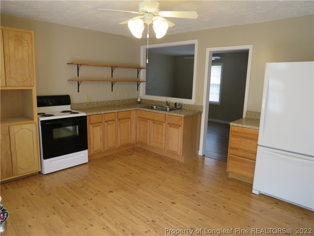 3220 Pine Log Road Lumberton, NC 28360 - Photo 4 of 16 Gallery Image 4