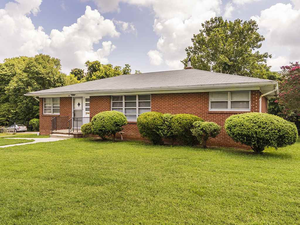 133 Friendly Road Burlington, NC 27217 - Photo 1 of 29 Photo 1