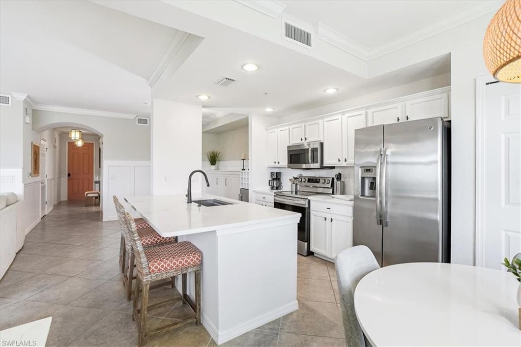 9554 Trevi Court, Unit 4737 Naples, FL 34113 - Photo 10 of 44