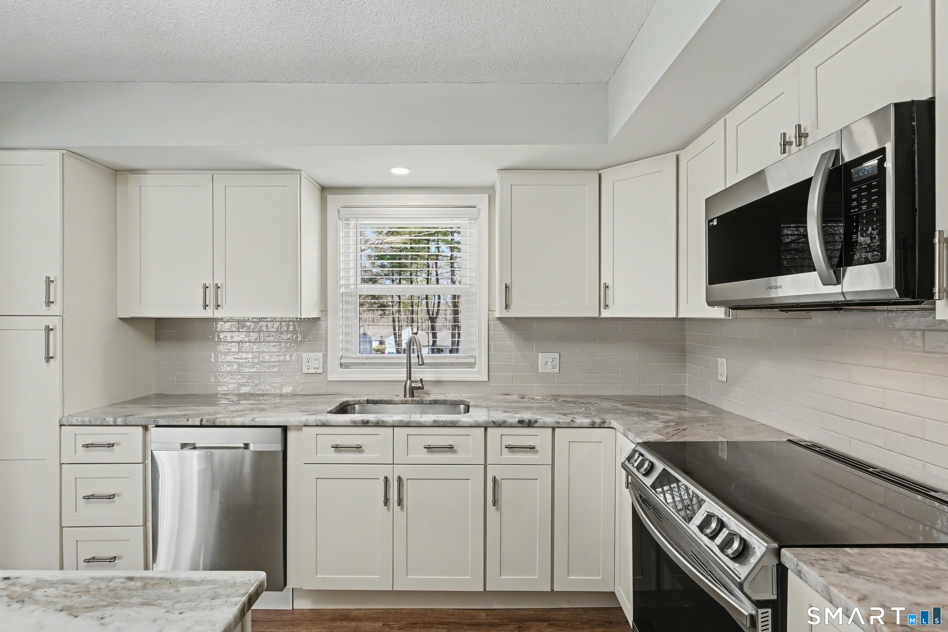 2415 Shepard Avenue, Unit 23 Hamden, CT 06518 - Photo 14 of 31