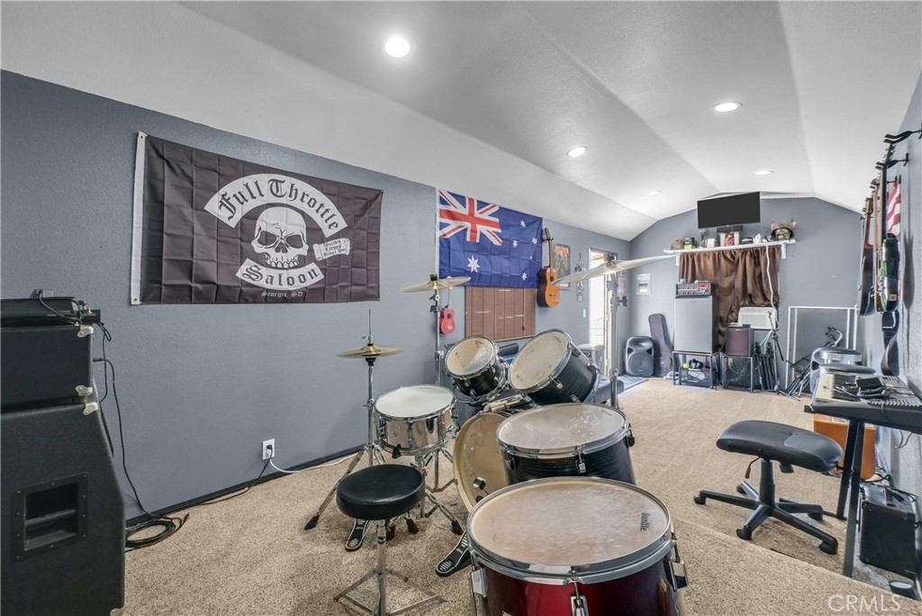 13931 Falling Leaf Road Apple Valley, CA 92307 - Photo 27 of 50 Insulated Music Room with electricity