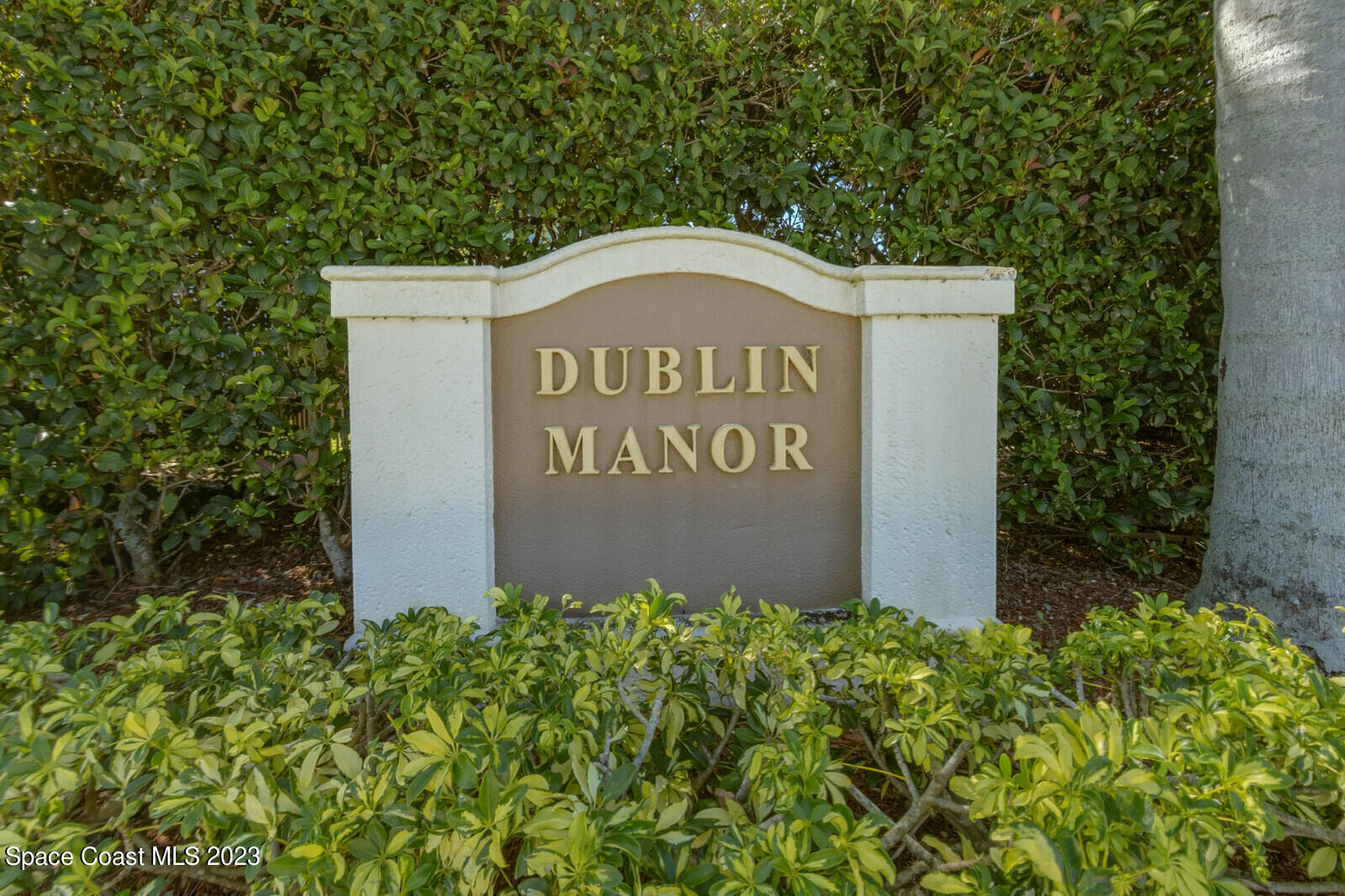 1569 Oconner Avenue Melbourne, FL 32940 - Photo 2 of 37 a sign on the side of the road