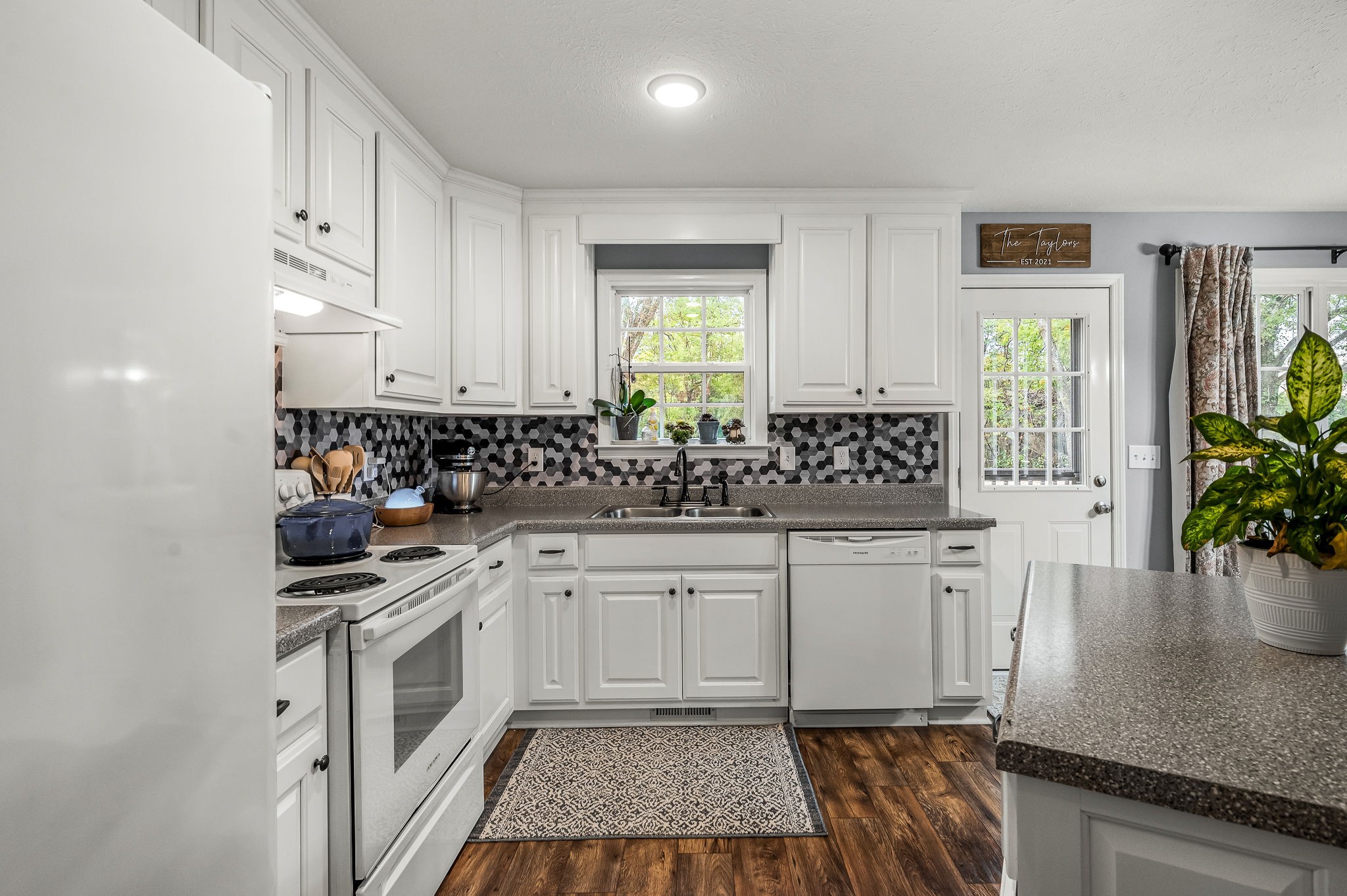 7010 Charity Road Petersburg, TN 37144 - Photo 8 of 40 Gallery Image 8