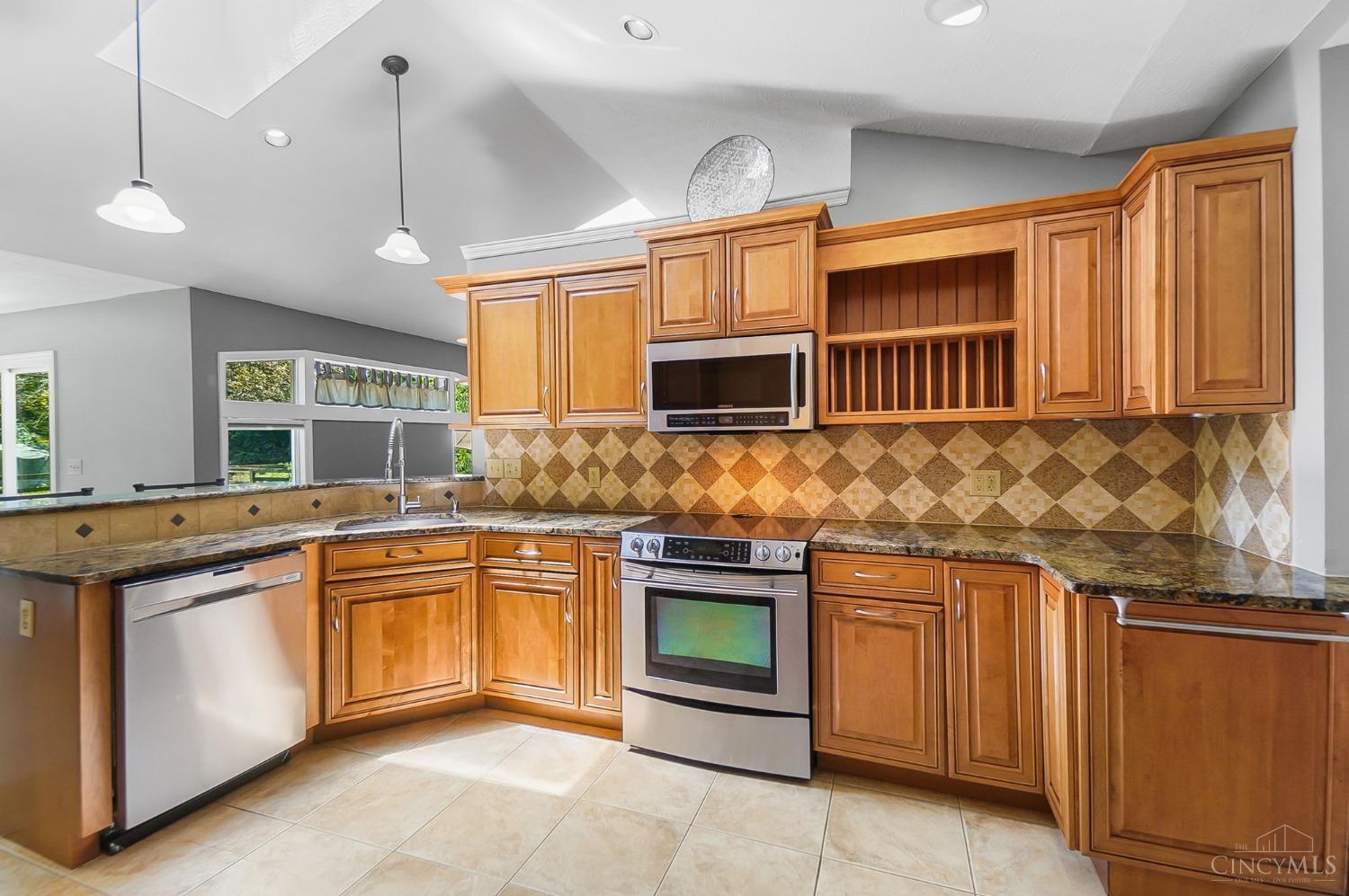 6667 Middleboro Road Blanchester, OH 45107 - Photo 19 of 28 Gallery Image 19