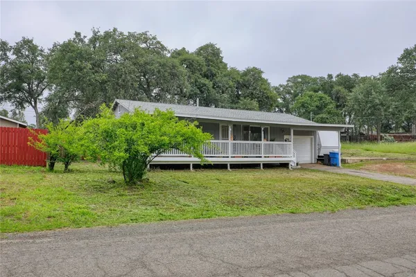 $255,500 | 15940 32nd Avenue, Clearlake, CA 95422
