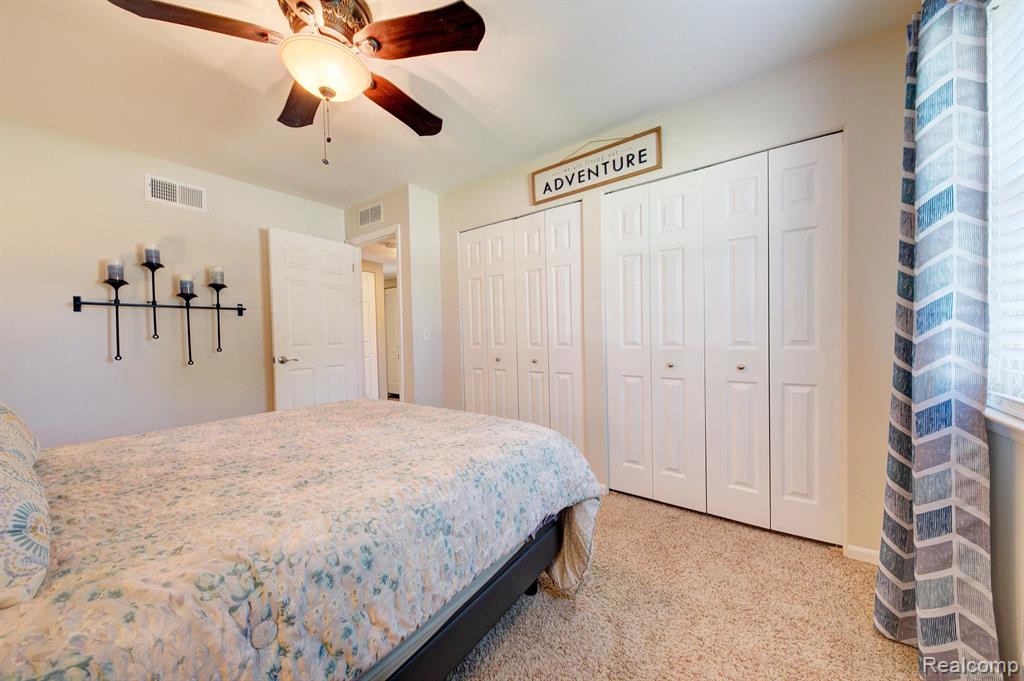 44619 Hanford Road Canton, MI 48187 - Photo 23 of 37